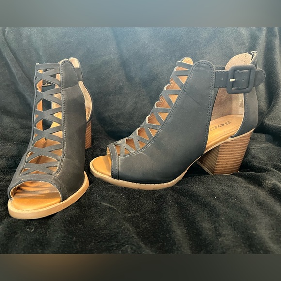 Booties - Picture 2 of 4